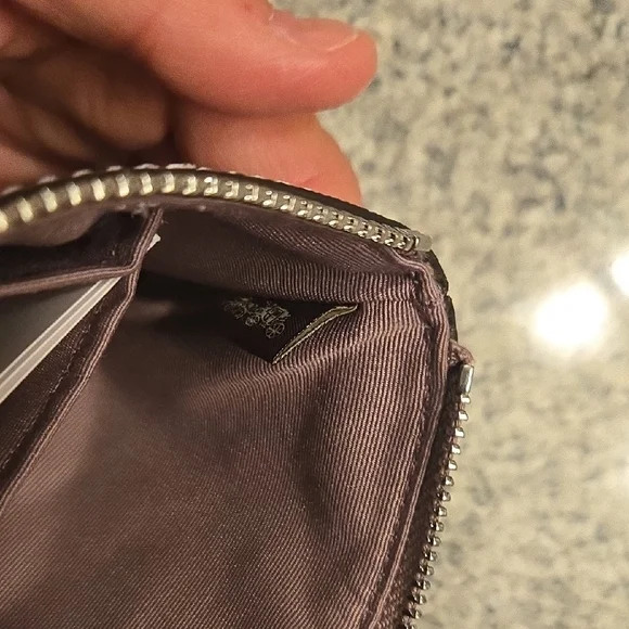 Coach Essential Small Wallet- Mauve Leather Wristlet NWOT - Picture 12 of 12